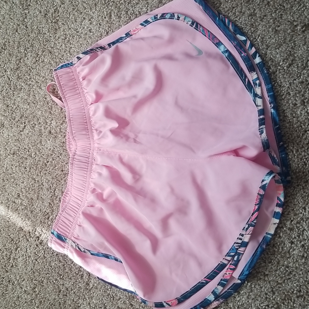 Nike running short
